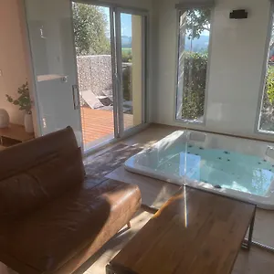 Avec Jacuzzi Joucas